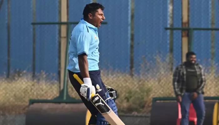 ജയത്തിലേക്ക് അഞ്ച് റണ്സ് ദൂരം മാത്രം; മൂന്ന് റണ്സെടുക്കുന്നതിനിടെ മുംബൈയ്ക്ക് നഷ്ടമായത് നാല് വിക്കറ്റുകള്; സര്ഫറാസിന്റെ അതിവേഗ അര്ധസെഞ്ചുറിയും പാഴായി; പഞ്ചാബിനെതിരെ മുംബൈക്ക് നാടകീയ തോല്വി ജയത്തിലേക്ക് അഞ്ച് റണ്സ് ദൂരം മാത്രം; മൂന്ന് റണ്സെടുക്കുന്നതിനിടെ മുംബൈയ്ക്ക് നഷ്ടമായത് നാല് വിക്കറ്റുകള്; സര്ഫറാസിന്റെ അതിവേഗ അര്ധസെഞ്ചുറിയും പാഴായി; പഞ്ചാബിനെതിരെ മുംബൈക്ക് നാടകീയ തോല്വി