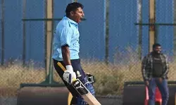 ജയത്തിലേക്ക് അഞ്ച് റണ്സ് ദൂരം മാത്രം; മൂന്ന് റണ്സെടുക്കുന്നതിനിടെ മുംബൈയ്ക്ക് നഷ്ടമായത് നാല് വിക്കറ്റുകള്; സര്ഫറാസിന്റെ അതിവേഗ അര്ധസെഞ്ചുറിയും പാഴായി; പഞ്ചാബിനെതിരെ മുംബൈക്ക് നാടകീയ തോല്വി ജയത്തിലേക്ക് അഞ്ച് റണ്സ് ദൂരം മാത്രം; മൂന്ന് റണ്സെടുക്കുന്നതിനിടെ മുംബൈയ്ക്ക് നഷ്ടമായത് നാല് വിക്കറ്റുകള്; സര്ഫറാസിന്റെ അതിവേഗ അര്ധസെഞ്ചുറിയും പാഴായി; പഞ്ചാബിനെതിരെ മുംബൈക്ക് നാടകീയ തോല്വി