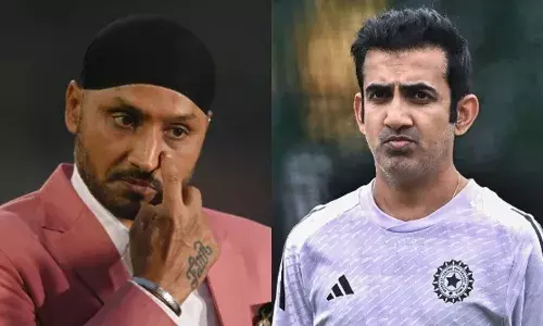 ടീം മോശമായി കളിച്ചാൽ ഉടനെ പരിശീലകനെ കുറ്റം പറയും; സ്പ്ലിറ്റ്-കോച്ചിങ് രീതി ഇപ്പോള്‍ ആവശ്യമില്ല; ഇന്ത്യൻ ടീം പരിശീലകൻ ഗൗതം ഗംഭീറിനെ പിന്തുണച്ച് ഹർഭജൻ സിങ്