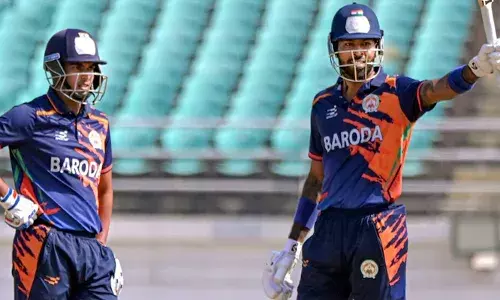 19 പന്തിൽ അർധസെഞ്ചുറി; അടിച്ചു കൂട്ടിയത് ഒൻപത് സിക്സറുകൾ; ആറാമനായി ക്രീസിലെത്തി ഹാർദിക് പാണ്ഡ്യയുടെ വെടിക്കെട്ട് ബാറ്റിങ്; വിജയ് ഹസാരെയിൽ ബറോഡയ്ക്ക് കൂറ്റൻ സ്‌കോർ