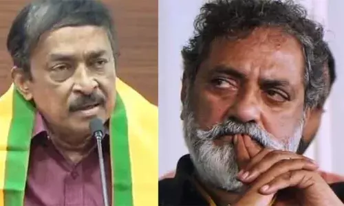 താന് പ്രാഞ്ചിയാണെന്ന് പറഞ്ഞയാള് ഇപ്പോള് ആരെയാണ് ....ഞ്ചിച്ചതെന്ന് ചോദ്യം; റെജി ലൂക്കോസിന്റെ ബിജെപി പ്രവേശനത്തെ പരിഹാസത്തോടെ വിമര്ശിച്ച് ജോയ് മാത്യു താന് പ്രാഞ്ചിയാണെന്ന് പറഞ്ഞയാള് ഇപ്പോള് ആരെയാണ് ....ഞ്ചിച്ചതെന്ന് ചോദ്യം; റെജി ലൂക്കോസിന്റെ ബിജെപി പ്രവേശനത്തെ പരിഹാസത്തോടെ വിമര്ശിച്ച് ജോയ് മാത്യു