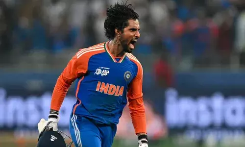 തിലക് വർമ്മയ്ക്ക് പരിക്ക്; ടി20 ലോകകപ്പിന് മുമ്പ് ഇന്ത്യക്ക് കനത്ത തിരിച്ചടി; ന്യൂസിലൻഡിനെതിരായ പരമ്പര നഷ്ടമാകും; പകരം ഗില്ലിന് സാധ്യത?