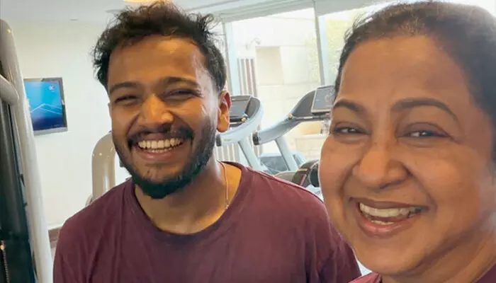 ബേസിലിന്റെ സിനിമകളും, തമാശകളും വളരെ ഇഷ്ടമാണ്; ഞാനും ഭർത്താവും കടുത്ത ആരാധകർ; പ്രശംസിച്ച് രാധിക ശരത്കുമാർ ബേസിലിന്റെ സിനിമകളും, തമാശകളും വളരെ ഇഷ്ടമാണ്; ഞാനും ഭർത്താവും കടുത്ത ആരാധകർ; പ്രശംസിച്ച് രാധിക ശരത്കുമാർ