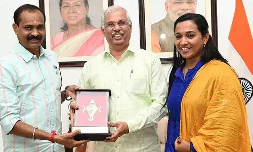 തിരുവനന്തപുരം കോര്‍പ്പറേഷനിലെ കൗണ്‍സിലര്‍മാരുടെ യോഗം വിളിച്ച് ഗവര്‍ണര്‍; ഭരണ - പ്രതിപക്ഷ വ്യത്യാസമില്ലാതെ 100 കൗണ്‍സിലര്‍മാരേയും ലോക്ഭവനിലേക്ക് ക്ഷണിച്ചു