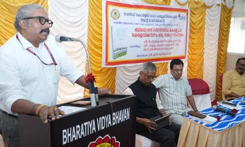 കേവലം ചെറിയ ഓണറേറിയത്തിന് വേണ്ടിയല്ല ദേവസ്വം ബോര്‍ഡുകളിലേക്ക് രാഷ്ട്രീയ നേതാക്കള്‍ ഇടിച്ചു കയറുന്നത്; സ്വത്തിന്റെ നടത്തിപ്പില്‍ കണ്ണു വച്ചു തന്നെയാണെന്ന് ബി അശോക് ഐഎഎസ്