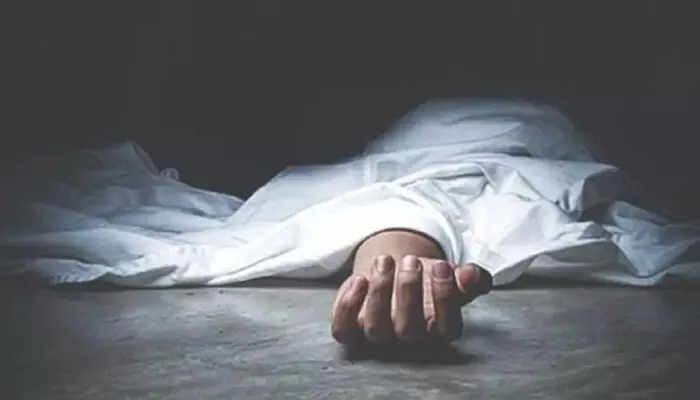 പ്രായമായിട്ടും വിവാഹാലോചന നടത്തിയില്ല;36കാരന് അച്ഛനെ തലയ്ക്കടിച്ചു കൊന്നു പ്രായമായിട്ടും വിവാഹാലോചന നടത്തിയില്ല;36കാരന് അച്ഛനെ തലയ്ക്കടിച്ചു കൊന്നു