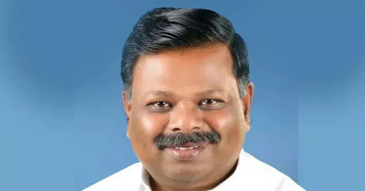 വികസനത്തിന് ബിജെപി; സിപിഎം ബന്ധം പൂര്ണ്ണമായും ഉപേക്ഷിച്ച് എസ്. രാജേന്ദ്രന്; ബിജെപിയില് അംഗത്വമെടുക്കും വികസനത്തിന് ബിജെപി; സിപിഎം ബന്ധം പൂര്ണ്ണമായും ഉപേക്ഷിച്ച് എസ്. രാജേന്ദ്രന്; ബിജെപിയില് അംഗത്വമെടുക്കും