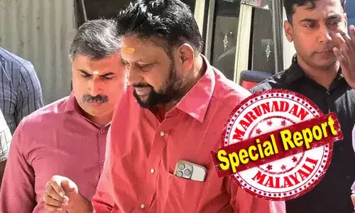 ചെന്നൈയിലെ സ്മാര്‍ട്ട് ക്രിയേഷന്‍സില്‍ നിര്‍മ്മിച്ച പാളികള്‍ പൂജിച്ച ബംഗളൂരുവിലെ ക്ഷേത്രത്തിലും തന്ത്രി കണ്ഠരര് രാജീവര്! സ്വന്തം താന്ത്രികാവകാശമുള്ള മറ്റൊരു ക്ഷേത്രത്തില്‍ കൊണ്ടു വന്നത് തന്ത്രി അറിഞ്ഞില്ലെന്ന് കരുതാന്‍ കഴിയില്ല; എന്തുകൊണ്ട് തന്ത്രിയെ ജയിലിനുള്ളിലാക്കി? താന്ത്രിക നടപടികള്‍ പോലും തന്ത്രി അട്ടിമറിച്ചു; ശബരിമലയില്‍ ചെമ്പ് തെളിയുന്നുവോ?