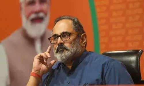 തന്ത്രിയെ അറസ്റ്റ് ചെയ്യുമ്പോള്‍ എന്തുകൊണ്ട് മന്ത്രിയെ അറസ്റ്റ് ചെയ്യുന്നില്ല? യഥാര്‍ഥപ്രതികളില്‍ നിന്ന് ശ്രദ്ധ തിരിക്കാനുള്ള നീക്കം;  ശബരിമല സ്വര്‍ണ്ണക്കൊള്ളയ്ക്ക് പിന്നില്‍ സിപിഎം-കോണ്‍ഗ്രസ് ബന്ധമുള്ള കുറുവ സംഘമെന്ന് രാജീവ് ചന്ദ്രശേഖര്‍