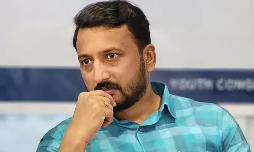 അന്വേഷണവുമായി സഹകരിക്കുന്നില്ല; ജാമ്യം നല്‍കിയാല്‍ ഒളിവില്‍ പോകാന്‍ സാധ്യതയെന്നും പ്രോസിക്യൂഷന്‍;  രാഹുലിന്റെ ജാമ്യാപേക്ഷ നാളെ പരിഗണിക്കും