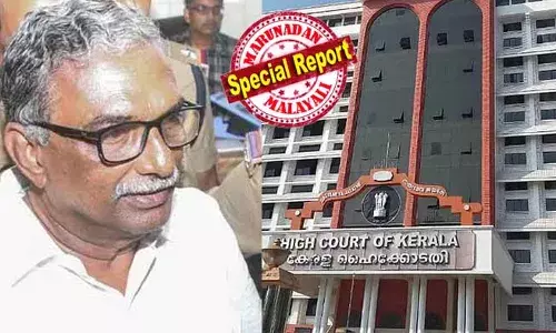 52 ദിവസമായി ജയിലില്‍ കഴിയുന്നു; ചെമ്പ് എന്ന് എഴുതിയത് അറിയാതെ പറ്റിപ്പോയ തെറ്റാണ്; അറിഞ്ഞുകൊണ്ട് ചെയ്ത കുറ്റമല്ലെന്ന് പത്മകുമാറിന്റെ വാദം; സ്വര്‍ണ്ണം പൊതിഞ്ഞ ചെമ്പ് എന്ന് എഴുതുന്നതിന് പകരം വെറും ചെമ്പ് എന്ന് എഴുതിയത് ഗൗരവകരമെന്ന് കോടതിയും; എല്ലാം ഉണ്ണികൃഷ്ണന്‍ പോറ്റിയെ ഏല്‍പ്പിച്ചെങ്കില്‍ ദേവസ്വം ബോര്‍ഡിന് എന്താണ് പണിയെന്നും ഹൈക്കോടതിയുടെ വിമര്‍ശനം