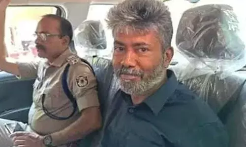 കാറില്‍ ഇടിച്ച് നിര്‍ത്താതെ പോയി, വനംവകുപ്പിന്റെ വാഹനം പിന്തുടര്‍ന്ന് പിടിച്ച് നാട്ടുകാര്‍; മദ്യലഹരിയിലുള്ള ഡ്രൈവര്‍ അറസ്റ്റില്‍