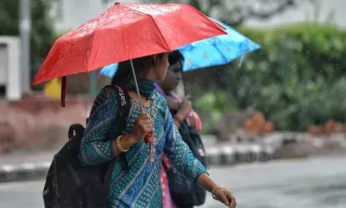 മാനം ഇരുളും..; സംസ്ഥാനത്ത് ഇന്നും നാളെയും മഴയ്ക്ക് സാധ്യത; ഇടിമിന്നൽ മുന്നറിയിപ്പും നൽകി അധികൃതർ; ജാഗ്രത നിർദ്ദേശവുമായി കാലാവസ്ഥ വകുപ്പ്