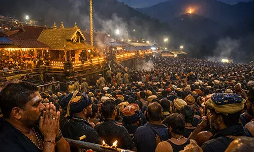 ശബരിമല മകരവിളക്ക്: ഇടുക്കിയിലെ 5 പഞ്ചായത്തുകളിൽ അവധി പ്രഖ്യാപിച്ച് ജില്ലാ കളക്ടർ