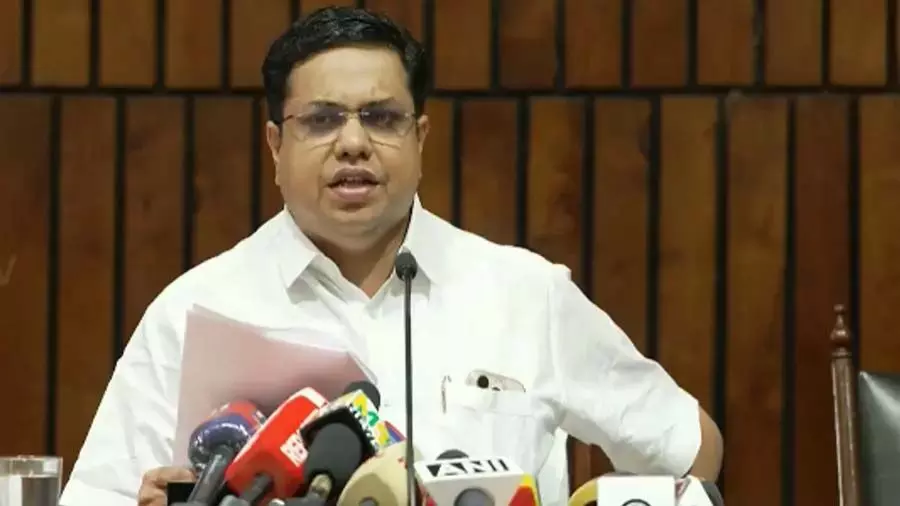 കേരളാ നിയമസഭ പതിനാറാമത് സമ്മേളനം 20ന് ആരംഭിക്കും; 29ന് ബജറ്റ് അവതരണം: സ്പീക്കര് എ എന് ഷംസീര് കേരളാ നിയമസഭ പതിനാറാമത് സമ്മേളനം 20ന് ആരംഭിക്കും; 29ന് ബജറ്റ് അവതരണം: സ്പീക്കര് എ എന് ഷംസീര്