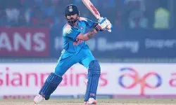 സച്ചിന്റെ ആ റെക്കോഡും മറികടന്ന് വിരാട് കോലി;  ന്യൂസിലന്‍ഡിനെതിരേ കൂടുതല്‍ റണ്‍സ് നേടുന്ന ഇന്ത്യന്‍ താരം; കോഹ്ലിക്കു മുന്നില്‍ ഇനി റിക്കി പോണ്ടിങ് മാത്രം