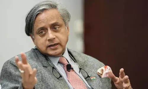 ഇനി 25 ശതമാനം താരിഫ് കൂടി ചുമത്തിയാല്‍ ഇന്ത്യന്‍ കമ്പനികള്‍ക്ക് താങ്ങാന്‍ കഴിയില്ല;  ട്രംപിന്റെ ഇറാന്‍ താരിഫില്‍ ആശങ്ക അറിയിച്ച് ശശി തരൂര്‍