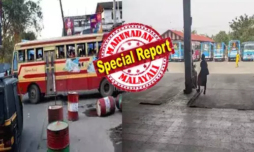 തൃശൂരിൽ നിന്ന് മണി മുഴങ്ങിയാൽ പിന്നെ ഡ്രൈവർമാർക്ക് തിടുക്കം; ഇതോടെ ലക്ഷ്യസ്ഥാനത്തേക്ക് കുതിക്കാൻ സ്റ്റാർട്ട് ചെയ്യുന്ന എൻജിനുകളും; പാതി ദൂരം കഴിയുമ്പോൾ തന്നെ യാത്രക്കാർക്ക് ദുരിതം; പിന്നിൽ നടക്കുന്നത് കടുത്ത നിയമലംഘനം; ദീർഘദൂര ബസുകളുടെ വിളയാട്ടം തുടരുമ്പോൾ