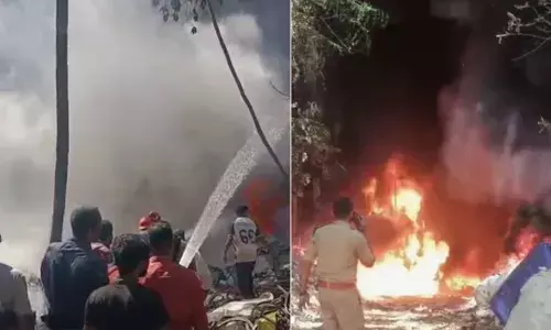 പ്രദേശത്തെ നടുക്കി ആകാശം മുട്ടെ തീയും പുകയും; ആർക്കും മുന്നോട്ട് പോകാൻ പറ്റാത്ത അവസ്ഥ; കുടലൂരിൽ ആക്രി ഗോഡൗണിൽ വൻ തീപിടുത്തം; തൊഴിലാളികൾ രക്ഷപ്പെട്ടത് ഭാഗ്യം കൊണ്ട്