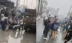 ഒരു വശത്ത് മകനെ നഷ്ടപ്പെട്ട് അലറിക്കരയുന്ന മാതാപിതാക്കള്‍; മറുവശത്ത് ചാക്കുമായി മീന്‍ വാരാന്‍ ഓടുന്ന നാട്ടുക്കാര്‍! ബിഹാറിലെ സീതാമഢിയില്‍ നടന്നത് മനുഷ്യത്വം മരവിച്ച ക്രൂരത