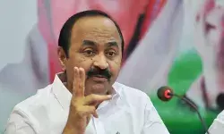 ശലമോന്റെ പ്രാര്‍ത്ഥനകളുമായി കുമ്പനാട് പെന്തക്കോസ്ത് കണ്‍വെന്‍ഷനില്‍ പ്രതിപക്ഷ നേതാവ്; വി ഡി സതീശന് വേണ്ടി പ്രാര്‍ഥന നടത്തി പെന്തകോസ്ത് സഭ