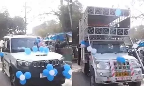 ഡിജെ പാർട്ടിയും 13 സ്കോർപിയോകളുടെ അകമ്പടിയും; ആദ്യ പെണ്‍കുട്ടിയുടെ ജനനം ആഘോഷമാക്കി കുടുംബം; വീട്ടിലേക്കുള്ള ആദ്യ വരവിന്റെ വീഡിയോ വൈറൽ