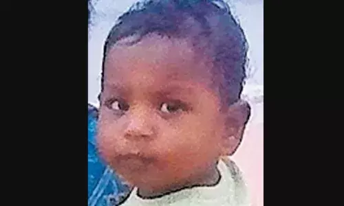 ബിസ്‌ക്കറ്റ് കഴിച്ചതിന് പിന്നാലെ ഒരു വയസുകാരന്‍ കുഴഞ്ഞ് വീണു മരിച്ചു; സംഭവത്തില്‍ ദുരൂഹതയെന്ന് കുട്ടിയുടെ മാതാവിന്റെ വീട്ടുകാര്‍: പോലിസ് അന്വേഷണം തുടങ്ങി