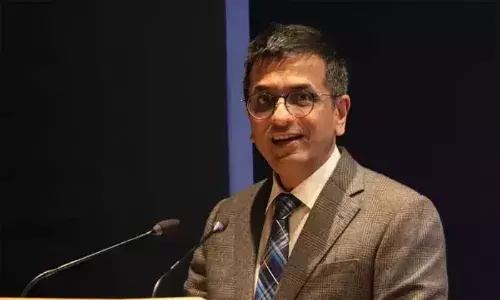 ഉമര്‍ ഖാലിദിന് വേഗത്തിലുള്ള വിചാരണക്ക് അവകാശമുണ്ട്; നിശ്ചിത സമയത്തിനുള്ളില്‍ വിചാരണ പൂര്‍ത്തിയാക്കാന്‍ കഴിയുന്നില്ലെങ്കില്‍, തടവ് എന്നത് തന്നെ ഒരു ശിക്ഷയായി മാറും: ഡി വൈ ചന്ദ്രചൂഢ്