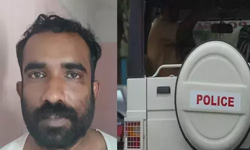 രാത്രി സ്റ്റുഡിയോ റോഡിൽ കിടന്ന് കറക്കം; ഉദ്ദേശ ലക്ഷ്യത്തിൽ തന്നെ സംശയം; ഇരച്ചെത്തിയ പോലീസിന് മുന്നിൽ പതറി; ഒളിപ്പിച്ച് വച്ചിരുന്ന ചാക്ക് കെട്ടുകളിൽ കണ്ടത്; കൈയ്യോടെ പൊക്കി