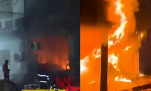 പാകിസ്താനിലെ കറാച്ചിയില്‍ ഷോപ്പിംഗ് മാളില്‍ വന്‍ തീപിടിത്തം; ആറു പേര്‍ മരിച്ചു: 20 പേര്‍ക്ക് പരിക്ക്