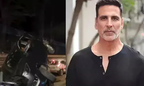 ബോളിവുഡ് താരം അക്ഷയ് കുമാറിന്റെ സുരക്ഷാ വാഹനം അപകടത്തില്‍പ്പെട്ട് മറിഞ്ഞു; അപകടം മുംബൈ എയര്‍പോര്‍ട്ടില്‍ നിന്നും ജൂഹുവിലെ വസതിയിലേക്ക് മടങ്ങുന്നതിനിടെ
