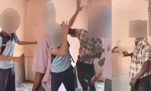 പൊലീസ് എയ്ഡ് പോസ്റ്റിനുള്ളില്‍ വച്ച് 15കാരനെ ക്രൂരമായി മര്‍ദ്ദിച്ചു; വീഡിയോ പുറത്തുവന്നതോടെ പരാതിയുമായി മാതാപിതാക്കള്‍; നാല് സ്‌കൂള്‍ വിദ്യാര്‍ഥികള്‍ക്കെതിരെ കേസ്