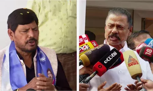 സോഷ്യലിസ്റ്റ് നേതാക്കള്‍ക്ക് വരാമെങ്കില്‍ കമ്യൂണിസ്റ്റുകള്‍ക്കും വരാം; സിപിഎമ്മും സിപിഐയും എന്‍ഡിഎയില്‍ ചേരണം; പിണറായി വിജയനെ എന്‍ഡിഎയിലേക്ക് ക്ഷണിച്ച് കേന്ദ്രമന്ത്രി;  കേരളം എന്താണെന്ന് അത്താവലെയ്ക്ക് അറിയില്ലെന്ന് എം വി ഗോവിന്ദന്‍