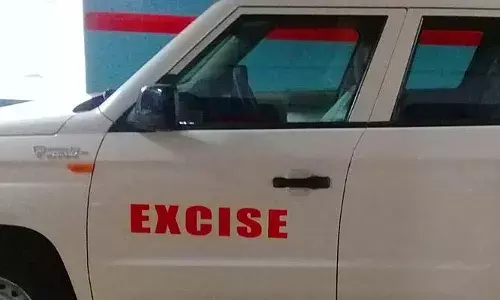 അട്ടപ്പാടിയിൽ വൻ ചാരായ വേട്ട; 162 ലിറ്റർ വാഷ് നശിപ്പിച്ചു; മണ്ണിൽ കുഴിച്ചിട്ട നിലയിൽ കുപ്പികൾ; പരിശോധനയിൽ എക്സൈസിന് ഞെട്ടൽ