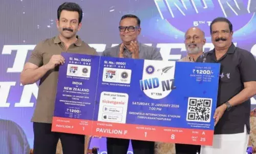 ക്രിക്കറ്റ് ആവേശത്തിലേക്ക് വീണ്ടും തിരുവനന്തപുരം; ഹോം ഗ്രൗണ്ടില്‍ സഞ്ജുവിന്റെ ബാറ്റിങ് വെടിക്കെട്ട് നേരിട്ടുകാണാന്‍ ആരാധകര്‍;  കാര്യവട്ടത്തെ ഇന്ത്യ-ന്യൂസിലന്‍ഡ് ട്വന്റി 20 മത്സരത്തിനുള്ള ടിക്കറ്റ് നിരക്കുകള്‍ പ്രഖ്യാപിച്ചു; വിദ്യാര്‍ത്ഥികള്‍ക്ക് ടിക്കറ്റ് നിരക്കില്‍ ഇളവ്