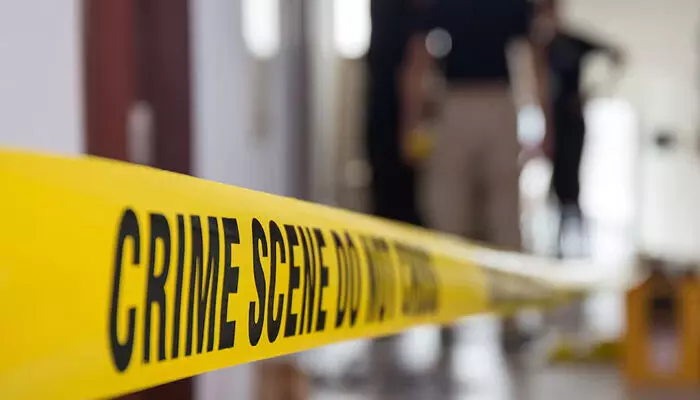 ദമ്പതികള് തമ്മിലുള്ള വഴക്കിനിടെ കല്ലേറ്; പരിക്കേറ്റ നാലു വയസുകാരന് മരിച്ചു:കുട്ടിയുടെ അച്ഛനെതിരെ മനപൂര്വമല്ലാത്ത നരഹത്യയ്ക്ക് കേസ് ദമ്പതികള് തമ്മിലുള്ള വഴക്കിനിടെ കല്ലേറ്; പരിക്കേറ്റ നാലു വയസുകാരന് മരിച്ചു:കുട്ടിയുടെ അച്ഛനെതിരെ മനപൂര്വമല്ലാത്ത നരഹത്യയ്ക്ക് കേസ്