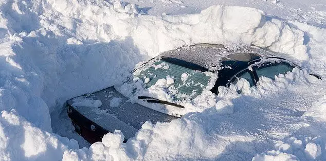 റഷ്യയില് കാറുകള് മഞ്ഞിനടിയിലായി; ചൈനയിലും ജപ്പാനിലും യാത്രാദുരിതം; ഏഷ്യയില് ശീതക്കാറ്റ് റഷ്യയില് കാറുകള് മഞ്ഞിനടിയിലായി; ചൈനയിലും ജപ്പാനിലും യാത്രാദുരിതം; ഏഷ്യയില് ശീതക്കാറ്റ്