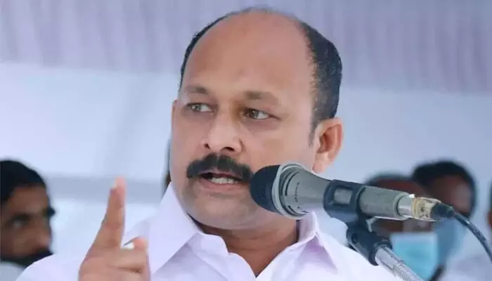 ട്വന്റി 20 നനഞ്ഞ പടക്കം; എന്ഡിഎ പ്രവേശനം കമ്പനി ലാഭത്തിനെന്ന് മുഹമ്മദ് ഷിയാസ്; ട്വന്റി 20 അസ്തമിച്ചു കഴിഞ്ഞെന്നും കുന്നത്തുനാട്ടിലെ ജനങ്ങളോട് സാബു ജേക്കബ് മാപ്പുപറയണമെന്നും ഡിസിസി പ്രസിഡന്റ് ട്വന്റി 20 നനഞ്ഞ പടക്കം; എന്ഡിഎ പ്രവേശനം കമ്പനി ലാഭത്തിനെന്ന് മുഹമ്മദ് ഷിയാസ്; ട്വന്റി 20 അസ്തമിച്ചു കഴിഞ്ഞെന്നും കുന്നത്തുനാട്ടിലെ ജനങ്ങളോട് സാബു ജേക്കബ് മാപ്പുപറയണമെന്നും ഡിസിസി പ്രസിഡന്റ്