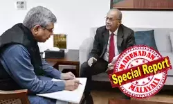 സില്‍വര്‍ ലൈന്‍ ഔട്ട്; അതിവേഗ പാതയുമായി മെട്രോമാന്‍ വീണ്ടും! കേരളത്തിന്റെ ഗതാഗത ചരിത്രം മാറ്റിയെഴുതാന്‍ ഇ. ശ്രീധരന്‍; പദ്ധതി കേന്ദ്രം ഏറ്റെടുത്തേക്കും; അശ്വിനി വൈഷ്ണവുമായി മെട്രോ മാന്‍ ചര്‍ച്ച ചെയ്തത് കേരളത്തിന്റെ തലവര മാറ്റും പദ്ധതി; തിരുവനന്തപുരത്ത് നിന്നും കണ്ണൂര്‍ വരെ രണ്ടര മണിക്കൂര്‍ യാത്ര വീണ്ടും ചര്‍ച്ചകളില്‍