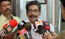 ട്വന്റി 20 എന്‍ഡിഎയില്‍ ചേര്‍ന്നത് സ്വാഭാവിക പരിണാമം;  എസ്എന്‍ഡിപി നേതൃത്വം കേരളത്തെ ജാതി മതചിന്തയിലേക്ക് കൊണ്ടുപോകരുതെന്നും മുല്ലപ്പള്ളി രാമചന്ദ്രന്‍