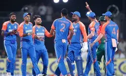 വീട്ടിലിരുന്ന് വെറുതെ ഹർജികൾ തയ്യാറാക്കുകയാണോ?, അനാവശ്യമായി ബുദ്ധിമുട്ടിക്കരുത്; ടീം ഇന്ത്യ എന്ന് വിളിക്കുന്നതിൽ എന്താണ് തെറ്റ്; പൊതുതാൽപര്യ ഹർജി തള്ളി സുപ്രീം കോടതി