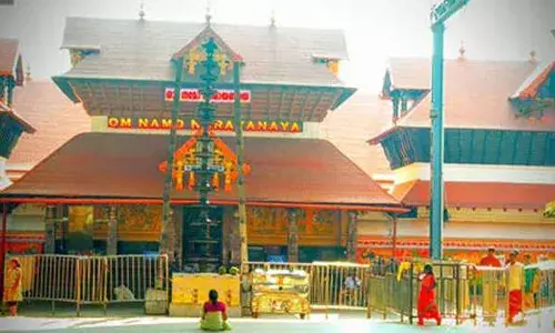 ഗുരുവായൂരപ്പന് 21.75 പവന്‍ തൂക്കം വരുന്ന സ്വര്‍ണക്കിരീടം സമ്മാനിച്ച് ഭക്ത; ഗുരുവായൂര്‍ ദേവസ്വത്തിലുള്ളത് 1,601 കോടി രൂപ വിലമതിക്കുന്ന സ്വര്‍ണം