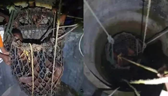 വീട്ടുമുറ്റത്ത് സംസാരിച്ചു കൊണ്ട് നില്ക്കെ കാല് വഴുതി കിണറ്റില് വീണു; രക്ഷിക്കാനിറങ്ങിയ അയല്വാസിയും കിണറ്റില് കുടുങ്ങി: ഇരുവരേയും ഫയര്ഫോഴ്സ് എത്തി രക്ഷപ്പെടുത്തി വീട്ടുമുറ്റത്ത് സംസാരിച്ചു കൊണ്ട് നില്ക്കെ കാല് വഴുതി കിണറ്റില് വീണു; രക്ഷിക്കാനിറങ്ങിയ അയല്വാസിയും കിണറ്റില് കുടുങ്ങി: ഇരുവരേയും ഫയര്ഫോഴ്സ് എത്തി രക്ഷപ്പെടുത്തി