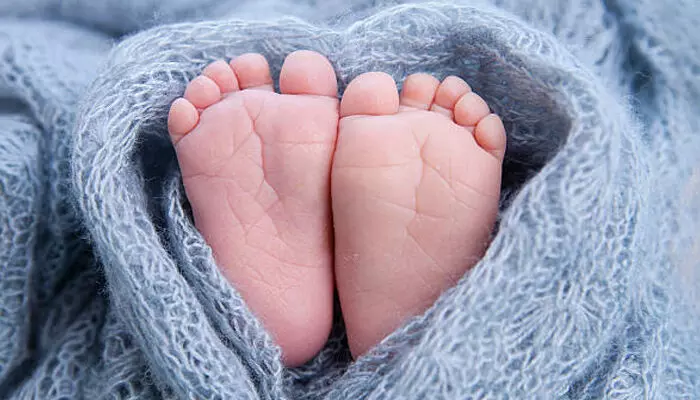 വീട്ടില്നിന്ന് കാണാതായ മൂന്നുവയസ്സുകാരന്റെ മൃതദേഹം അഴുക്കുചാലില്; പോലിസ് അന്വേഷണം വീട്ടില്നിന്ന് കാണാതായ മൂന്നുവയസ്സുകാരന്റെ മൃതദേഹം അഴുക്കുചാലില്; പോലിസ് അന്വേഷണം