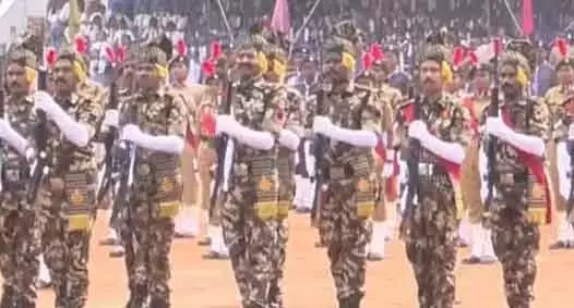 രാജ്യത്തിന്റെ എഴുപതാം റിപ്പബ്ലിക് ദിനത്തില് കേരളത്തിലും വിപുലമായി ആഘോഷം; ഗവര്ണര് ദേശീയപതാകയുയര്ത്തി രാജ്യത്തിന്റെ എഴുപതാം റിപ്പബ്ലിക് ദിനത്തില് കേരളത്തിലും വിപുലമായി ആഘോഷം; ഗവര്ണര് ദേശീയപതാകയുയര്ത്തി