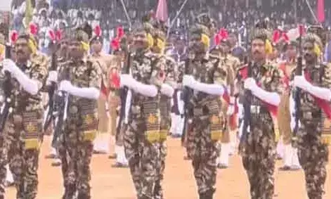 രാജ്യത്തിന്റെ എഴുപതാം റിപ്പബ്ലിക് ദിനത്തില് കേരളത്തിലും വിപുലമായി ആഘോഷം; ഗവര്ണര് ദേശീയപതാകയുയര്ത്തി രാജ്യത്തിന്റെ എഴുപതാം റിപ്പബ്ലിക് ദിനത്തില് കേരളത്തിലും വിപുലമായി ആഘോഷം; ഗവര്ണര് ദേശീയപതാകയുയര്ത്തി