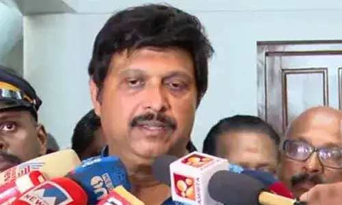 സ്ത്രീകളെ ബഹുമാനിക്കുന്നതിനാലാണ് ഹേമ കമ്മിറ്റിയില് തന്റെ പേര് വരാത്തതെന്ന് ഗണേഷ് കുമാര്; കേന്ദ്ര മോട്ടോര് വാഹന നിയമഭേദഗതികള് ഉടന് നടപ്പാക്കില്ലെന്നും മന്ത്രി സ്ത്രീകളെ ബഹുമാനിക്കുന്നതിനാലാണ് ഹേമ കമ്മിറ്റിയില് തന്റെ പേര് വരാത്തതെന്ന് ഗണേഷ് കുമാര്; കേന്ദ്ര മോട്ടോര് വാഹന നിയമഭേദഗതികള് ഉടന് നടപ്പാക്കില്ലെന്നും മന്ത്രി