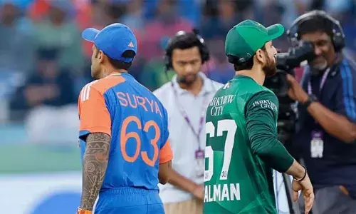 ആദ്യം ലോകകപ്പ് ബഹിഷ്‌ക്കരിക്കുമെന്ന് ഭീഷണി; ഇപ്പോള്‍ ഇന്ത്യയോട് കളിക്കാനില്ല എന്ന വാദവും;  ടി20 ലോകകപ്പിലെ ഇന്ത്യ-പാകിസ്ഥാന്‍ മഹാപോരാട്ടം അനിശ്ചിതത്വത്തില്‍