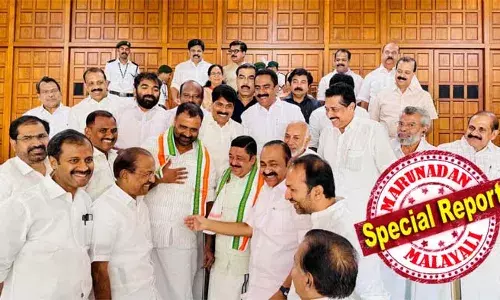 സ്വര്‍ണക്കൊള്ളയില്‍ നിയമസഭ കവാടത്തില്‍ സത്യഗ്രഹം പ്രഖ്യാപിച്ച് പ്രതിപക്ഷം; സത്യഗ്രഹം ഇരിക്കുന്നത് സി ആര്‍ മഹേഷും നജീബ് കാന്തപുരവും; സ്വര്‍ണക്കൊള്ളയില്‍ ദേവസ്വം മന്ത്രി രാജിവെക്കണം;  മുഖ്യമന്ത്രിയുടെ ഓഫിസിന്റെ സമ്മര്‍ദ്ദം പ്രത്യേക അന്വേഷണ സംഘത്തിന് മുകളിലെന്നും പ്രതിപക്ഷ നേതാവ്; പയ്യന്നൂരിലെ രക്തസാക്ഷി ഫണ്ട് തട്ടിപ്പിലെ അടിയന്തിര പ്രമേയത്തിന് അനുമതിയില്ല