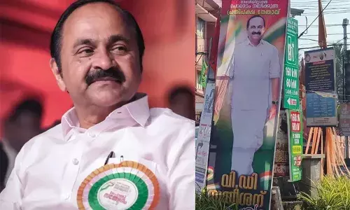 വര്‍ഗീയതക്കെതിരേ സന്ധിയില്ലാത്ത പോരാട്ടം നയിക്കുന്ന പ്രതിപക്ഷ നേതാവ് വി.ഡി സതീശന് അഭിവാദ്യങ്ങള്‍; പെരുന്നതയില്‍ സതീശന് വേണ്ടി ഫ്‌ളെക്‌സ് ബോര്‍ഡ്